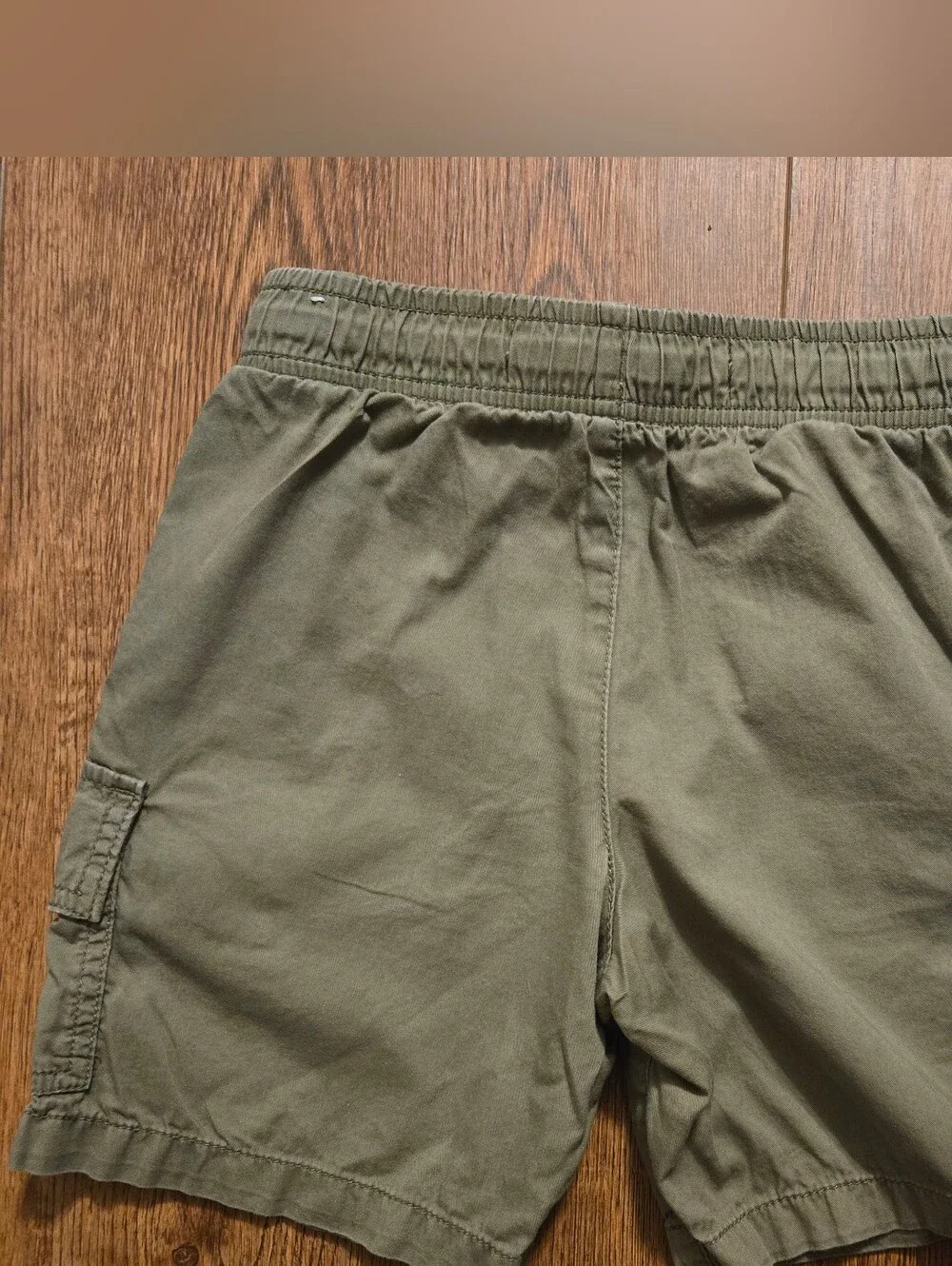 Old Navy Olive Green Kids Cargo Shorts with Cream Drawstring - Size 8